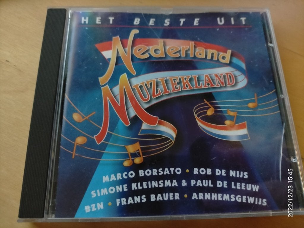 Cd Het beste uit nederland Muziekland, Ophalen of Verzenden, Zo goed als nieuw, Levenslied of Smartlap
