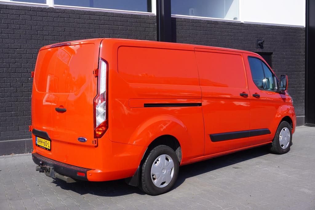 Ford Transit Custom 2.0 TDCI L2 EURO 6 - Airco - Cruise - PD, Auto's, Bestelauto's, Voorwielaandrijving, 4 cilinders, Origineel Nederlands