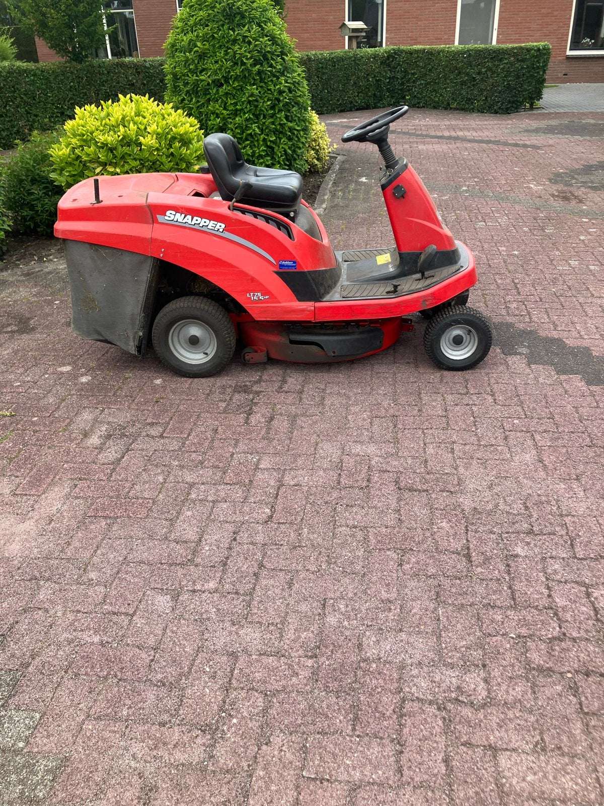 Snapper zitmaaier - Krachtige en betrouwbare grasmaaier, Cirkelmaaier, Gebruikt, Ophalen of Verzenden, 50 cm of meer