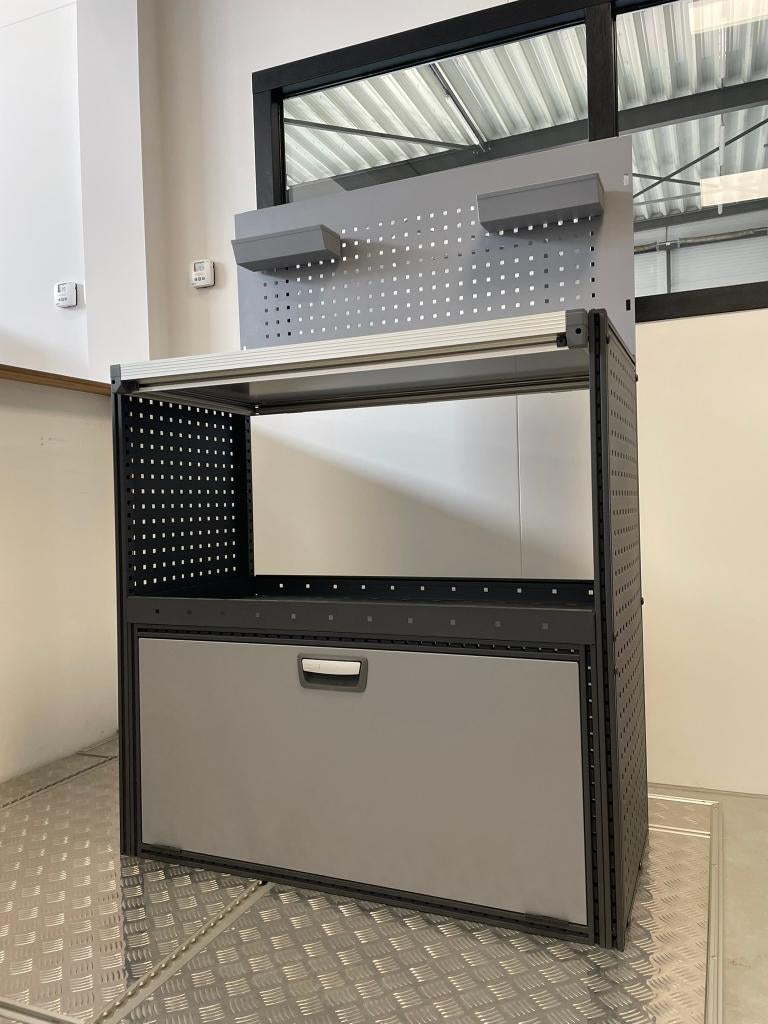Bus inrichting werkbank Modul System GRATIS BANKSCHROEF, Ophalen, Bulters Bedrijfswageninrichtingen bv, Info@bulters.nl, De Houtakker 12D