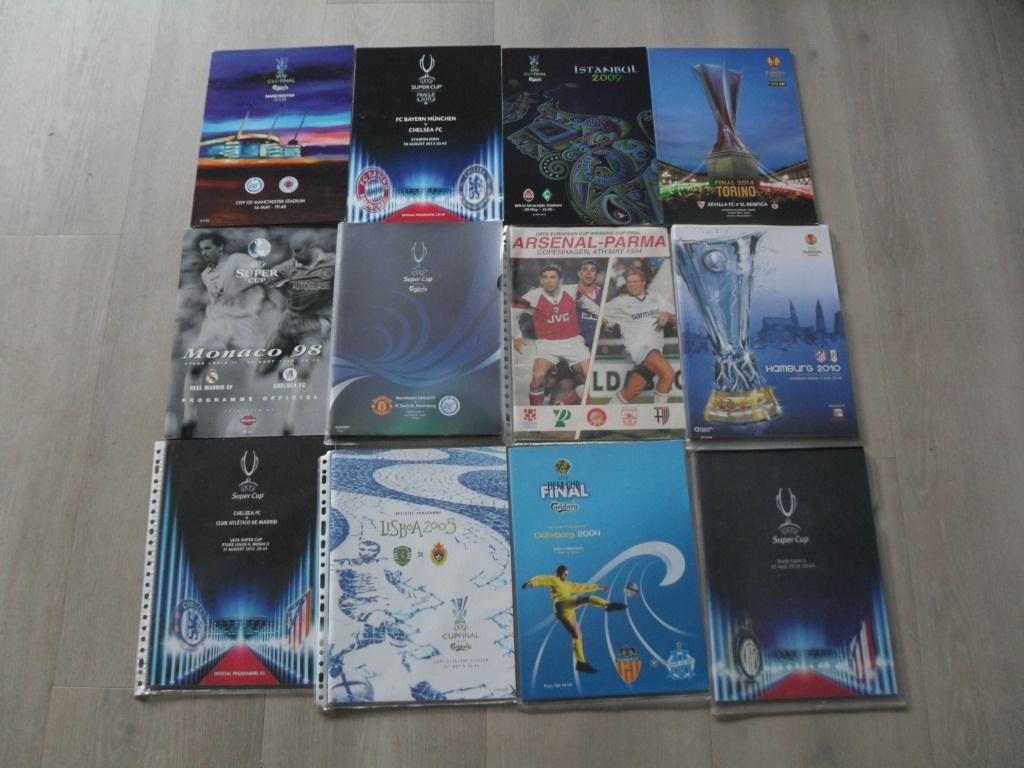 PROGRAMMA'S UEFA EUROPACUP  FINALES SUPERCUP UEFA CUP, Ophalen of Verzenden, Zo goed als nieuw, Buitenlandse clubs, Boek of Tijdschrift