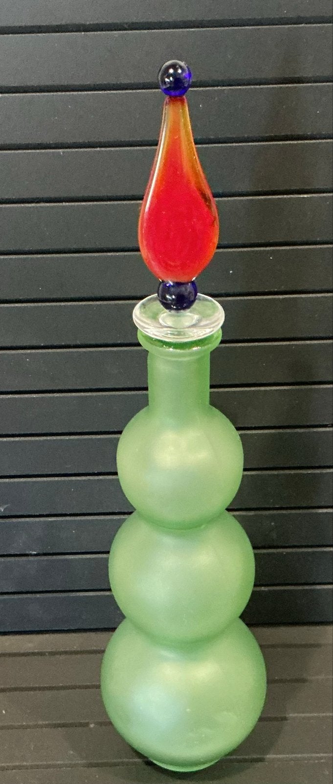 Decoratieve Italiaanse glazen fles met unieke flam Stop., Verzenden