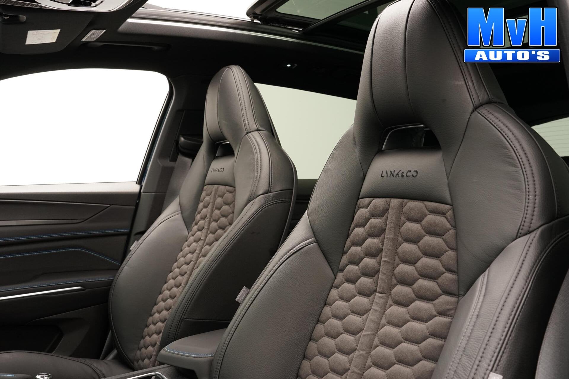 Lynk & Co 01 1.5 PHEV FULL BL XL|LEER/ALCANT|ZW.HEMEL|SOH95%, Stof, Blauw, Automatische klimaatregeling, Plug-in hybride
