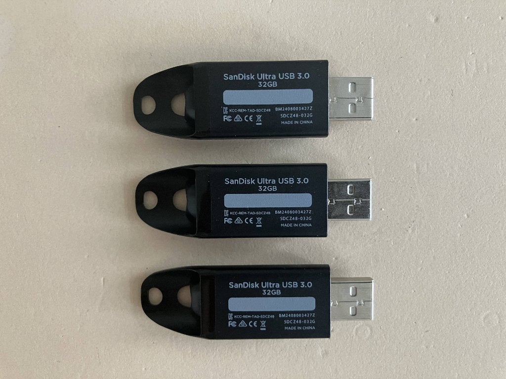 3x Sandisk Ultra 32GB USB sticks, Computers en Software, USB Sticks, Ophalen of Verzenden, Zo goed als nieuw, Sandisk, 32 GB