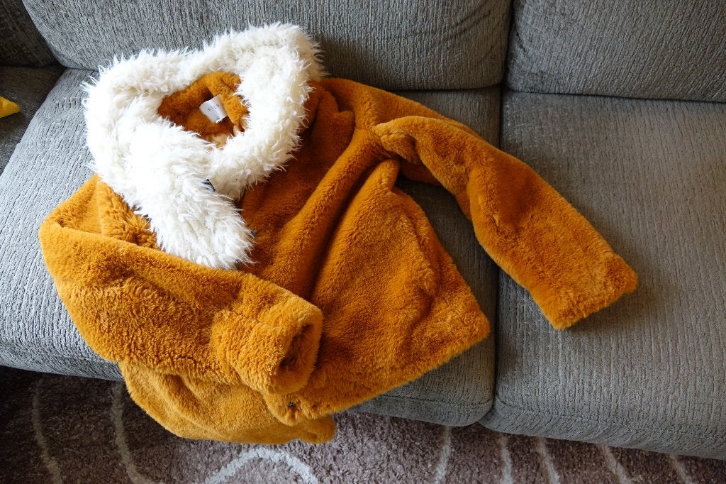 zacht Teddy dames jasje met shawl , in zeer nette staat, Kleding | Dames, Verzenden, Zo goed als nieuw, Maat 38/40 (M), Oranje