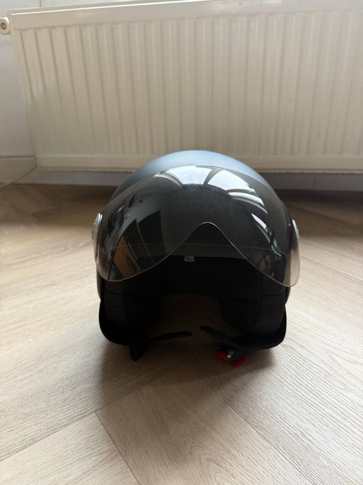 Beon scooterhelm maat L, Fietsen en Brommers, Brommerhelmen, Ophalen, Zo goed als nieuw