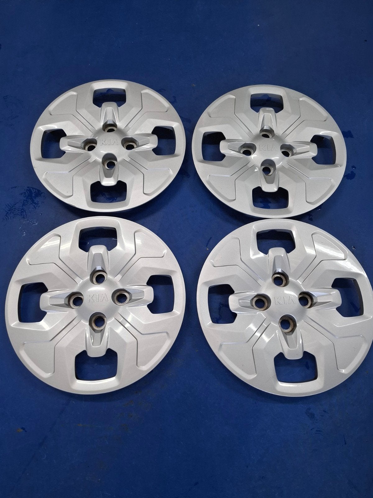 Orginele kia picanto 14 inch wieldoppen, Auto diversen, Wieldoppen, Ophalen of Verzenden, Zo goed als nieuw