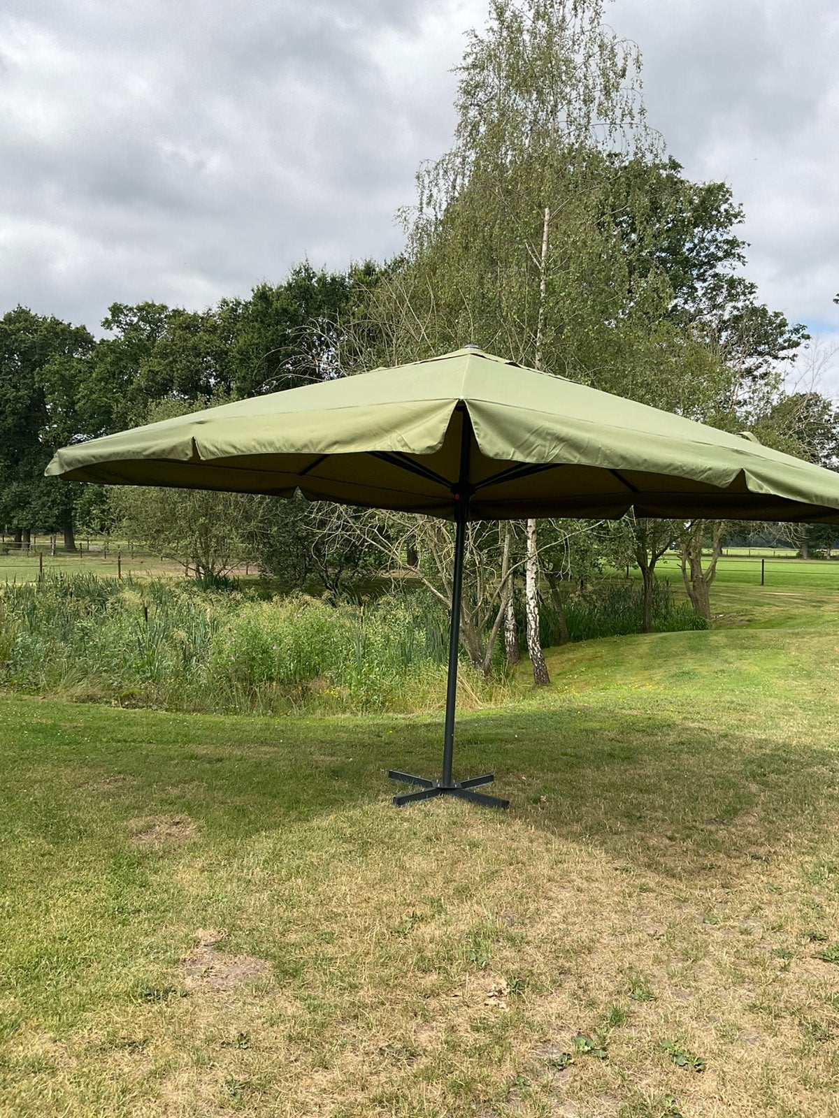 Party horecaparasols, 4 x 4m nieuw in doos 4 x 4m., Tuin en Terras, Partytenten, Ophalen, Zo goed als nieuw, Minder dan 5 meter