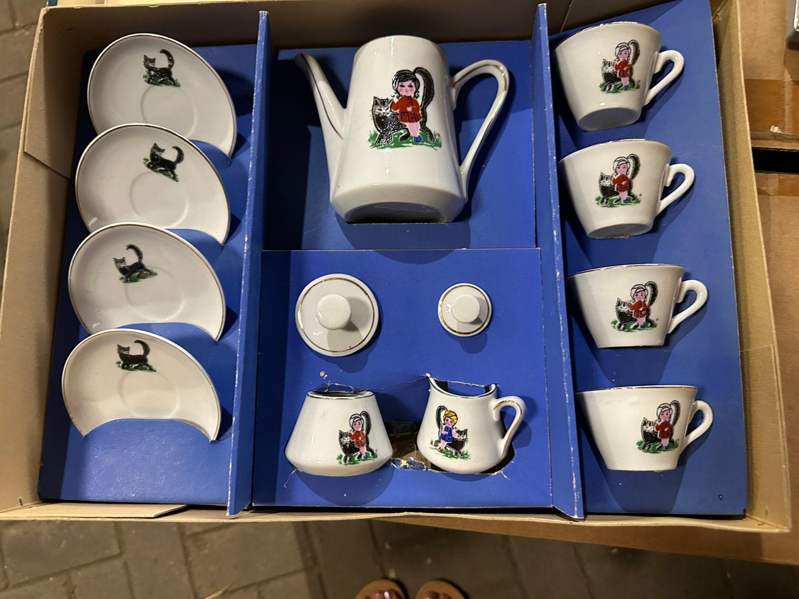 Kinderservies, Verzamelen, Ophalen of Verzenden, Zo goed als nieuw