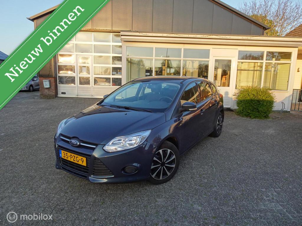 Ford Focus 1.6 TI-VCT Trend ( APK 12-05-2027) AIRCO, Auto's, Stof, Gebruikt, Zwart, 4 cilinders