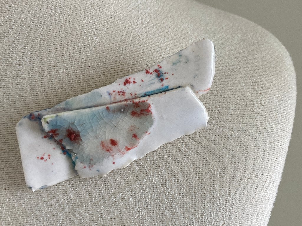 Keramiek/aardewerk handgemaakte broche, Ophalen of Verzenden