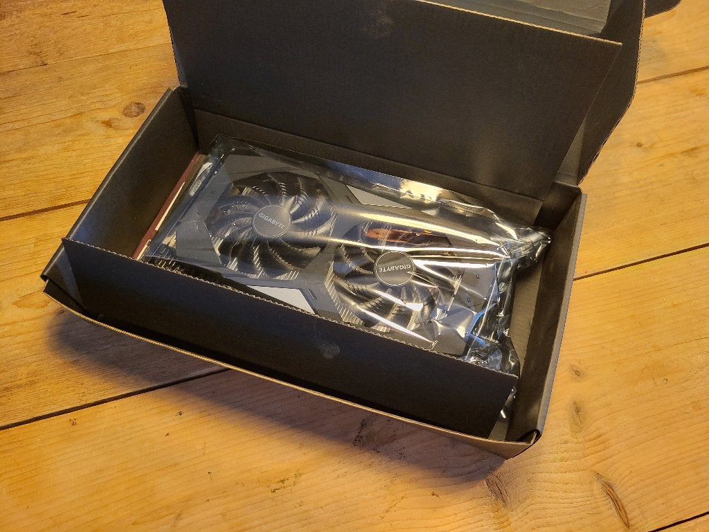 Gigabyte GeForce RTX 2060 OC 6G, Computers en Software, Ophalen, PCI-Express 3, Gebruikt, HDMI