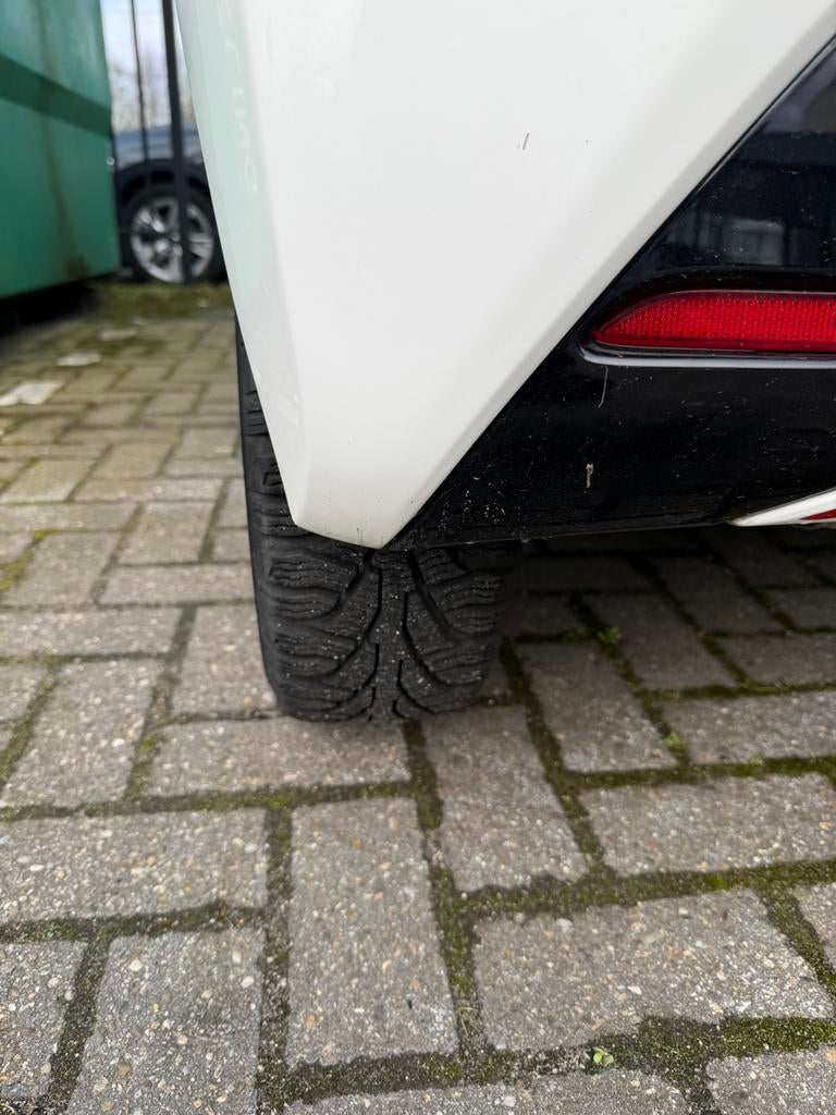 Winterbanden 165/60-15 met velg en wieldop, Ophalen, Zo goed als nieuw