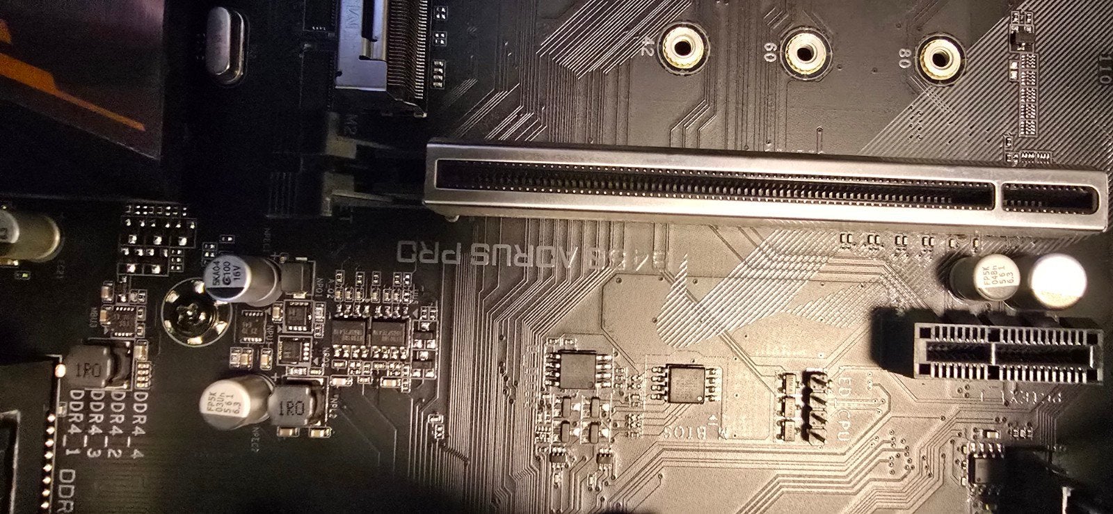 Foto 4 van Gaming PC met AMD Ryzen 7 2700X processor