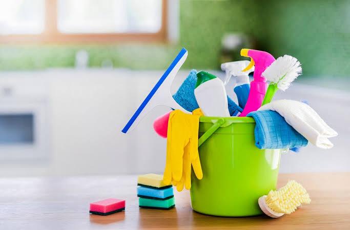 Schoonmaak eengezinswoning Almere, Diensten en Vakmensen, Schoonmakers en Glazenwassers, Schoonmaken woning