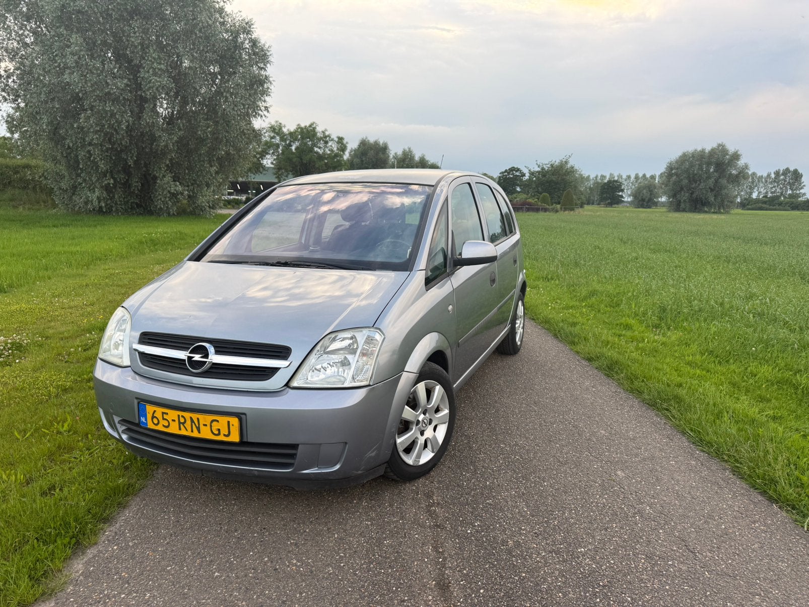 Opel Meriva 1.6 16V Easytronic 2005 Grijs automaat nw apk!!!, 4 cilinders, 100 pk, Meriva, 66 €/maand