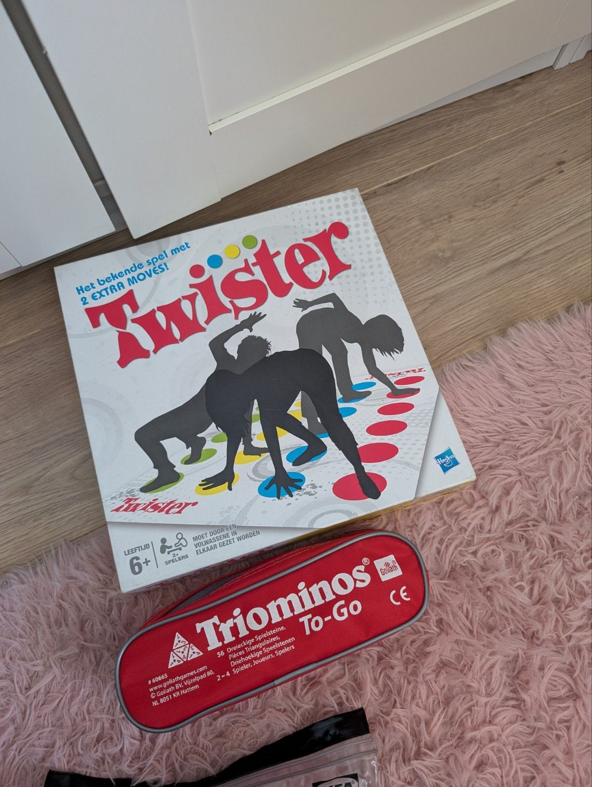 Twister en triominos 3 euro per stuk, Hobby en Vrije tijd, Gezelschapsspellen | Kaartspellen, Ophalen of Verzenden, Gebruikt