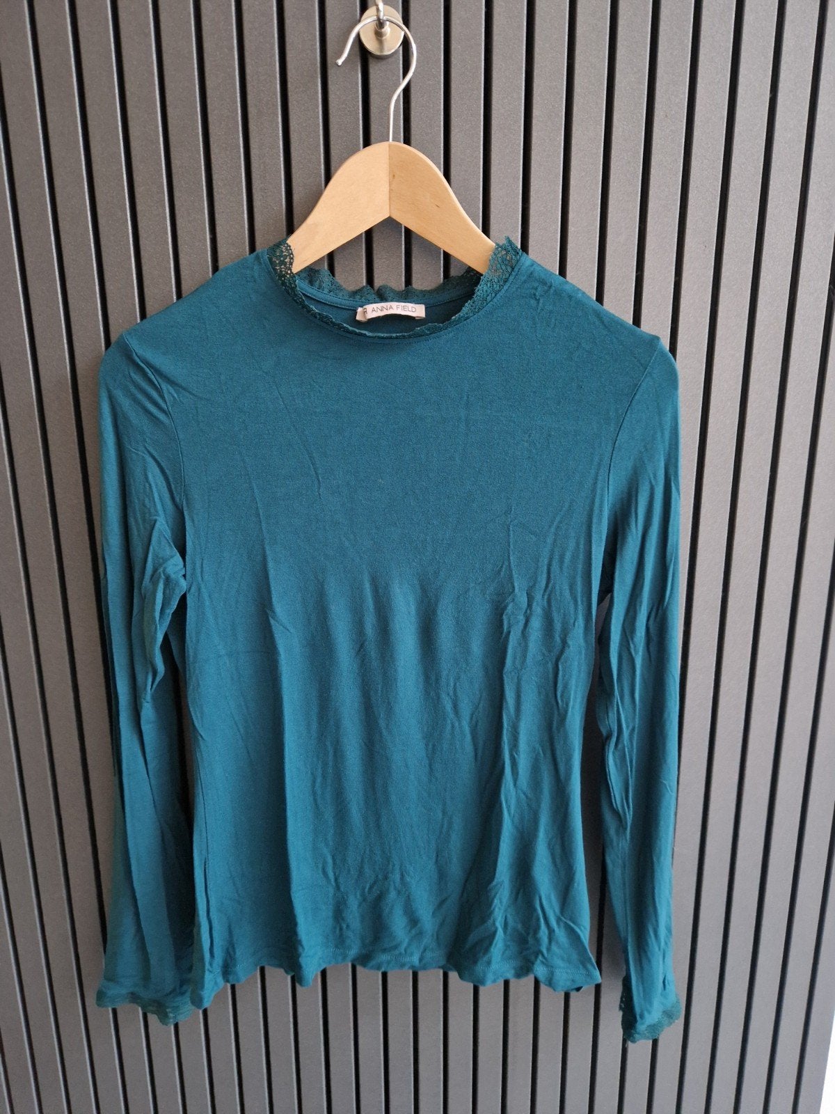 Anna Field Groene Top met Kanten Afwerking - Maat M, Maat 38/40 (M), Anna Field, Ophalen of Verzenden, Zo goed als nieuw