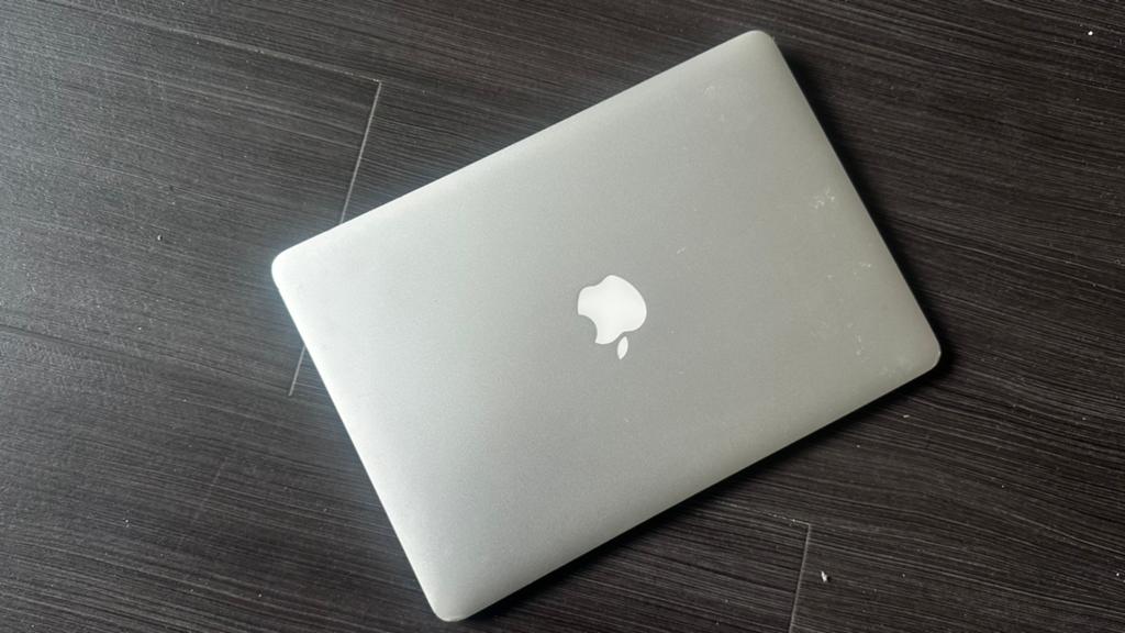MacBook Air 13” (Early 2014) 120GB works perfectly + charger, Ophalen, Qwerty, 13 inch, Minder dan 2 Ghz