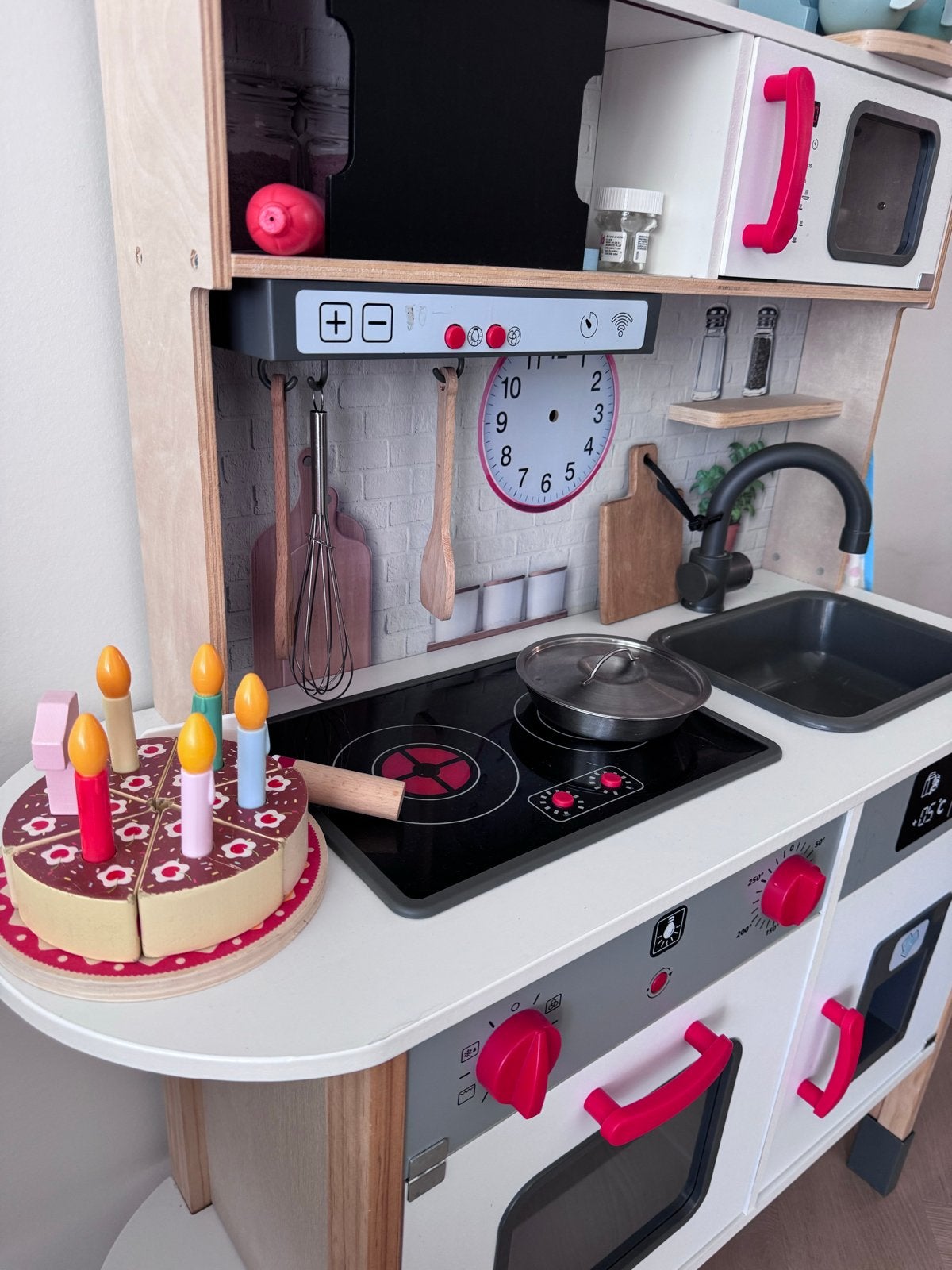 Kinderkeuken met Speelgoedetenswaren(little dutch ), Kinderen en Baby's, Speelgoed | Overig, Ophalen, Zo goed als nieuw, Jongen of Meisje