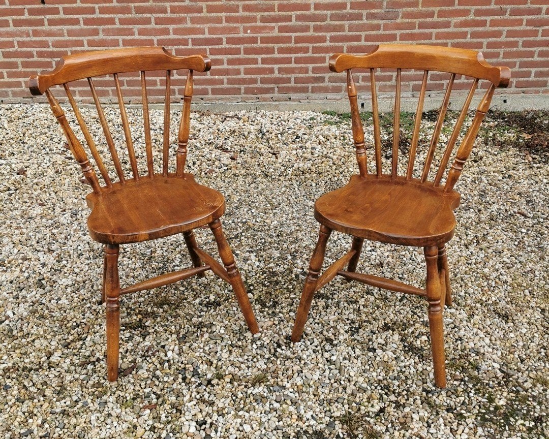 Set van 2 vintage spijlenstoelen (Windsor? ), Ophalen