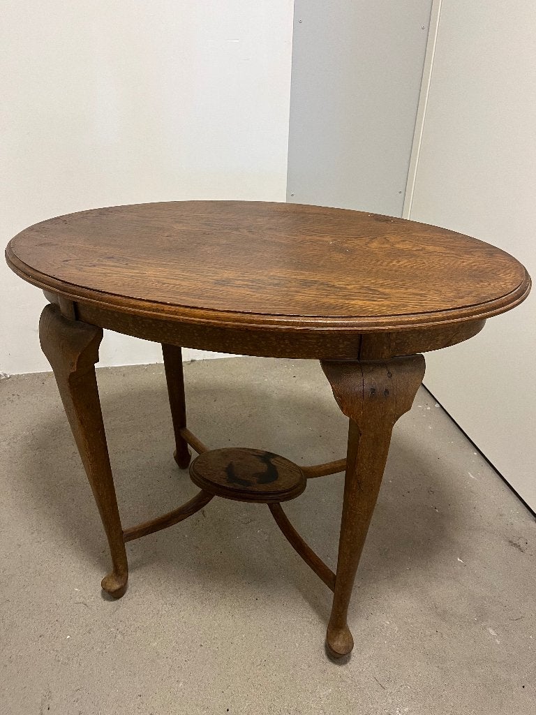 Ovale antieke bijzettafel, Huis en Inrichting, Tafels | Bijzettafels, Ophalen, Minder dan 55 cm, Gebruikt, Hout