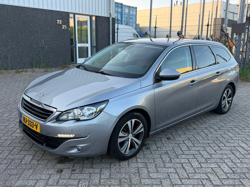Peugeot 308 SW 1.6 BlueHDI Blue Lease Executive Pack 2015 Pa, Auto's, Peugeot, Voorwielaandrijving, Gebruikt, 4 cilinders, 140 €/maand
