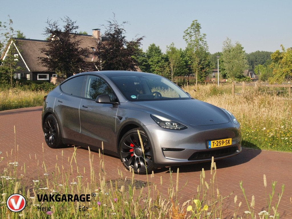 Tesla Model Y Performance AWD 75 kWh | Panoramadak | Trekhaa, Auto's, Tesla, Gebruikt, 495 min, 462 pk, 1972 kg