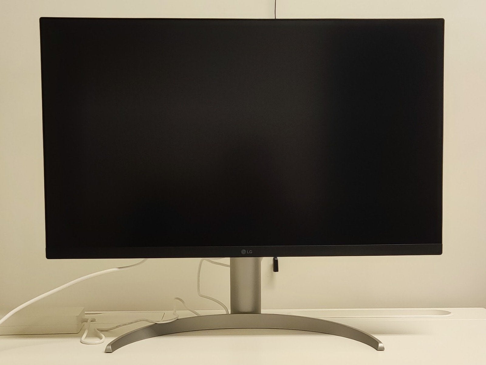 LG UltraFine 27UQ850V-W 27" 4K monitor z.g.a.n met garantie, IPS, Ophalen of Verzenden, Ingebouwde speakers, DisplayPort