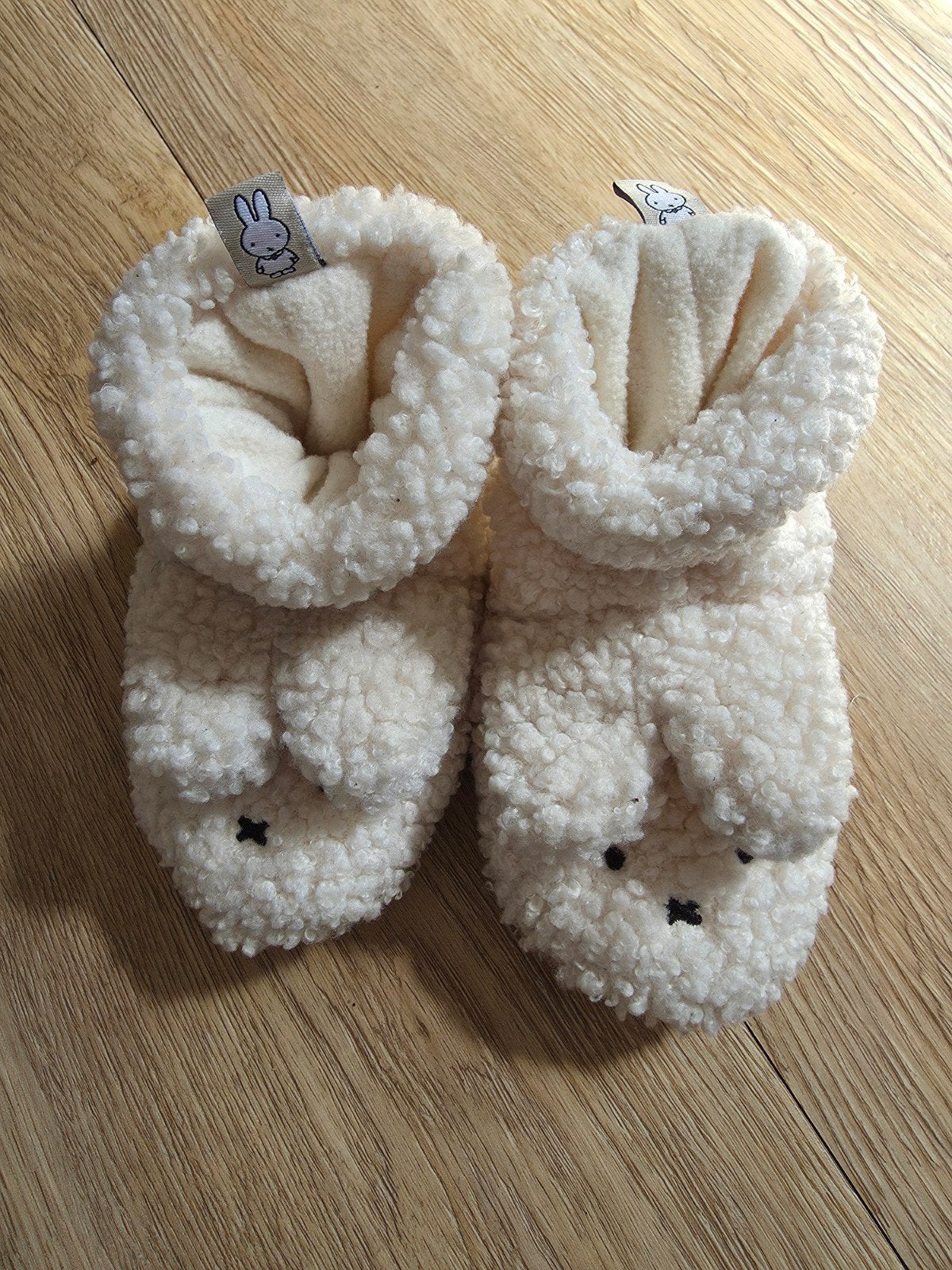 Nijntje pantoffels maat 18/19, Jongen of Meisje, Overige typen, Nijntje, Ophalen of Verzenden