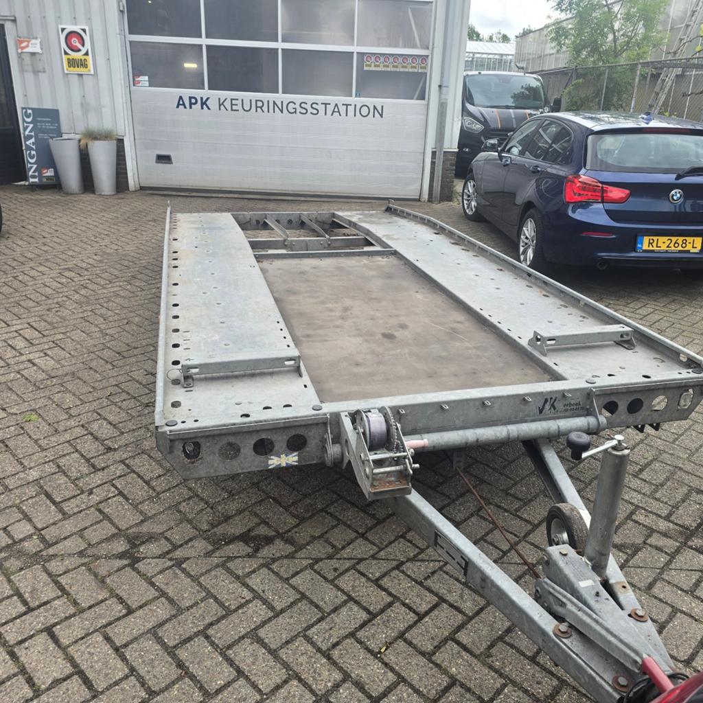Brian James autotransporter, Ophalen