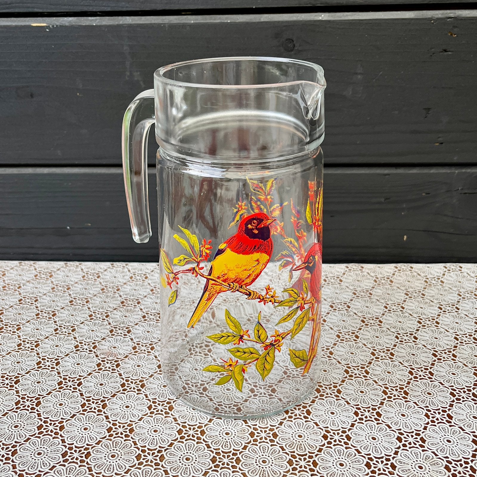 Vintage glazen kan met vogels van Luminarc, Kan, Vintage, Ophalen of Verzenden, Glas