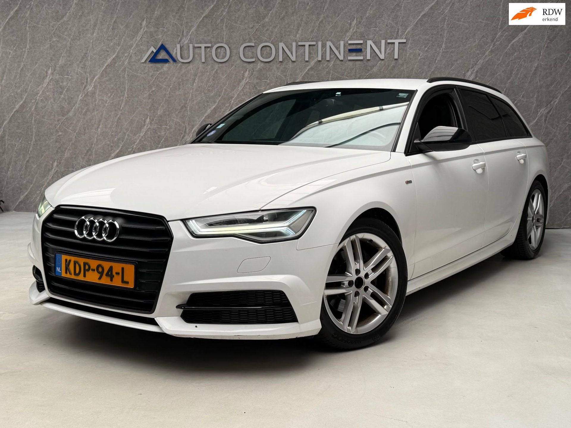 Audi A6 AVANT 1.8 TFSI S-Line / Tik in Motor / APK, Auto's, Audi, Bedrijf, Te koop, A6, ABS, Airconditioning, Boordcomputer, Centrale vergrendeling