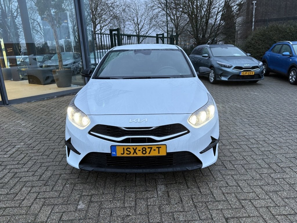 Kia Ceed 1.0 T-GDi Design Editon '' ZEER COMPLEET '' ACTIE P, Auto's, Voorwielaandrijving, Stof, Gebruikt, 100 pk