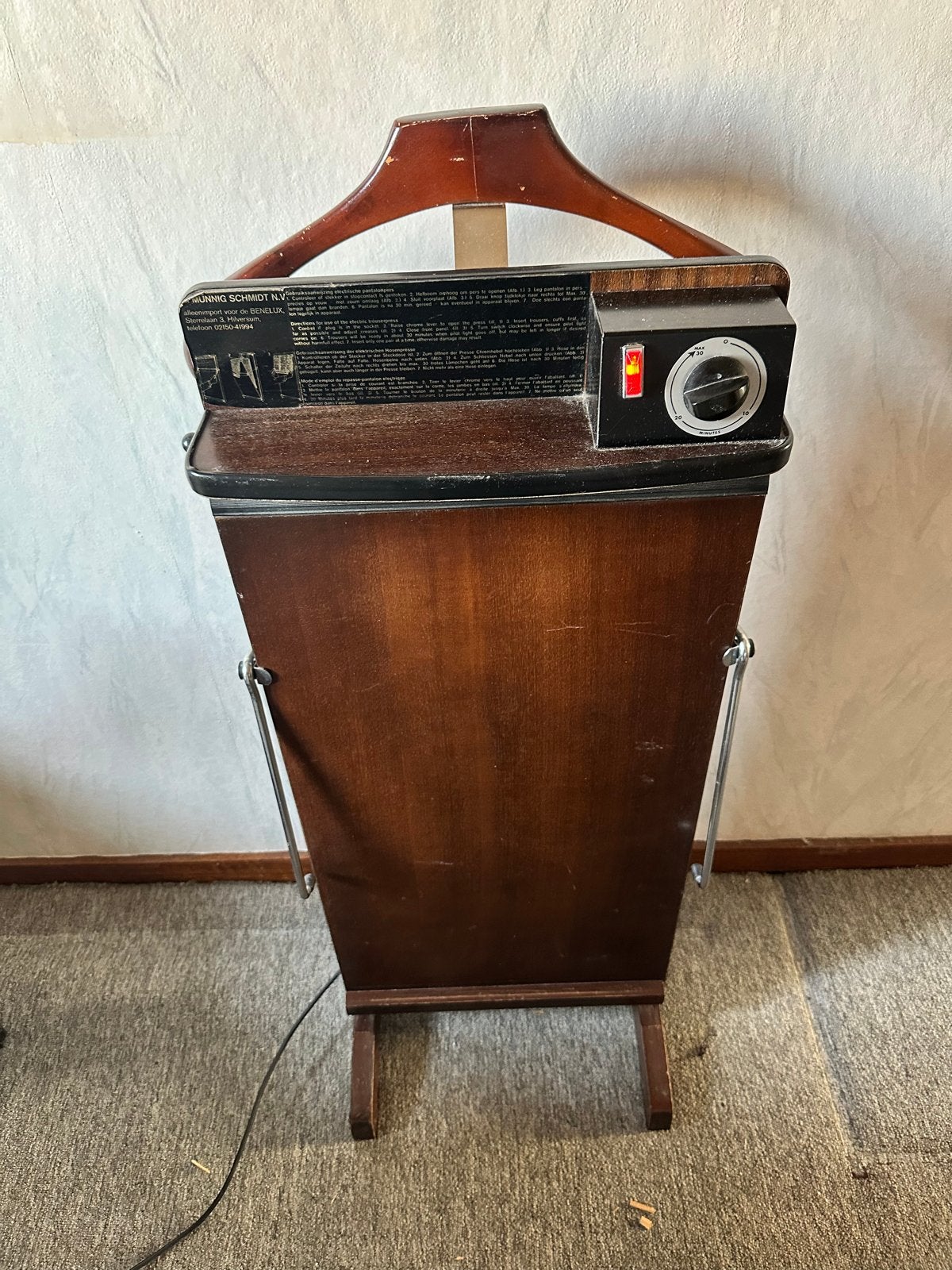 Vintage MÜNNIG SCHMIDT N.V. elektrische broekenpers, Ophalen