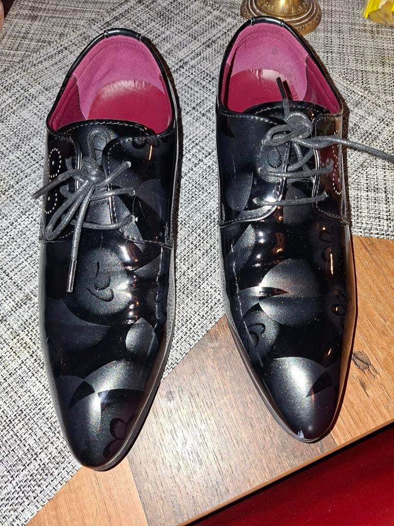 Nette zwarte lakschoenen, maat 41, 1x gedragen, Ophalen of Verzenden, Zo goed als nieuw, Zwart, Veterschoenen