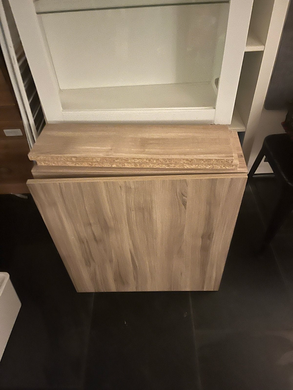 3 Besta kasten voor aan de muur, Ophalen, Gebruikt