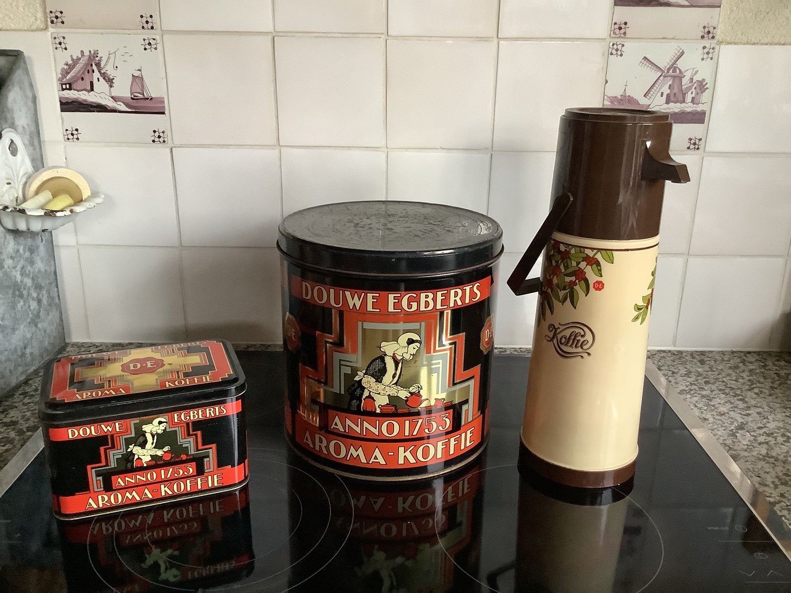 Retro Douwe Egberts blikken en thermoskan, Ophalen of Verzenden, Zo goed als nieuw, Koffie, Douwe Egberts