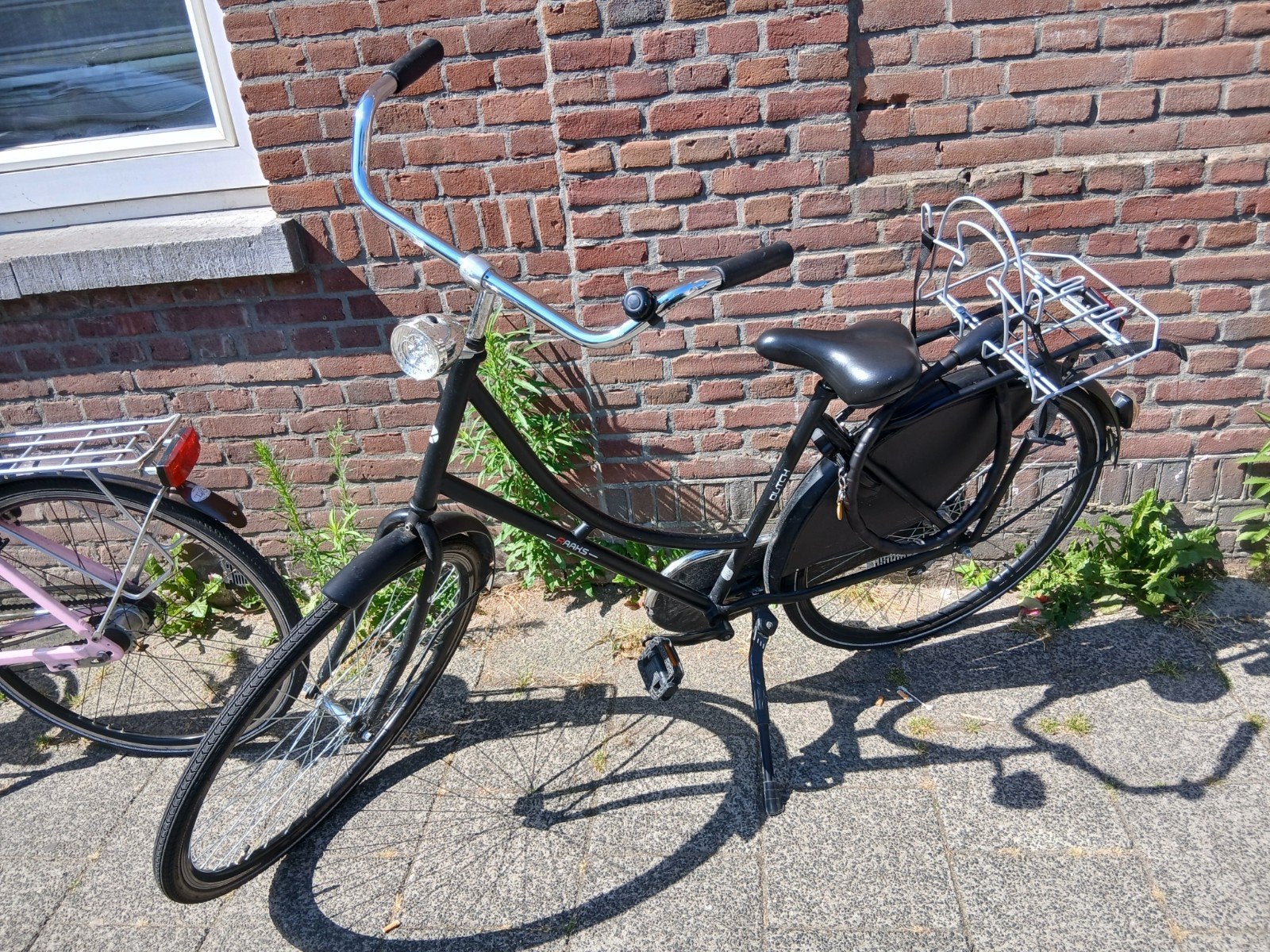 Zwarte fiets met tasdrager en Terugtraprem.Voor dames en her, Terugtraprem, 50 tot 53 cm, Ophalen, Overige merken