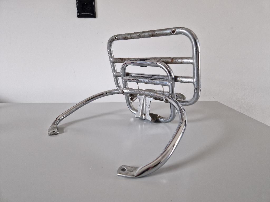 Klapdrager voor Vespa GTS 125 - 250 - 300cc modellen klaprek, Ophalen, Gebruikt, Vespa