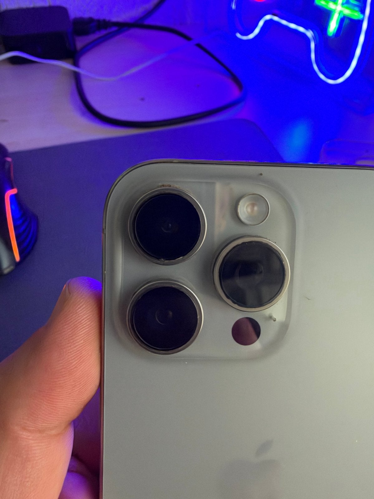 Foto 7 van iPhone 16 Pro Natural Titanium   Perfect werkend, 2 jaar oud