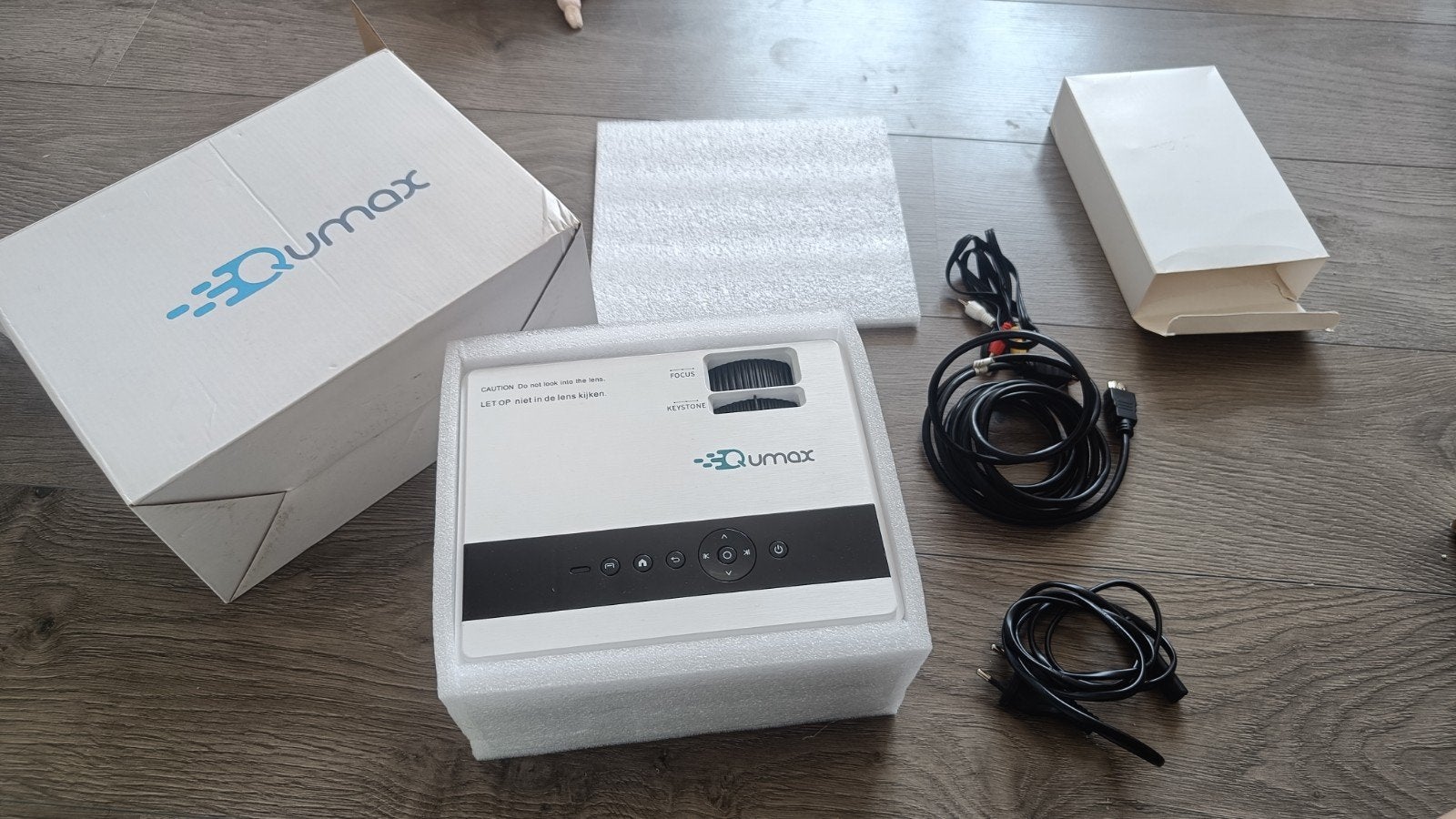 Qumax Mini Beamer Projector - Nieuw in doos, LED, Ophalen of Verzenden, Overige resoluties, Qumax