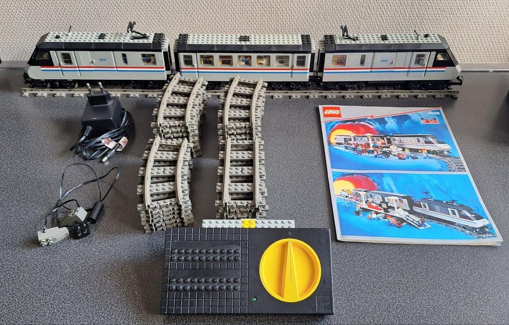 Titel: LEGO 4558 Metroliner (9V) - 100% COMPLEET, Kinderen en Baby's, Speelgoed | Duplo en Lego, Gebruikt, Overige thema's, Lego