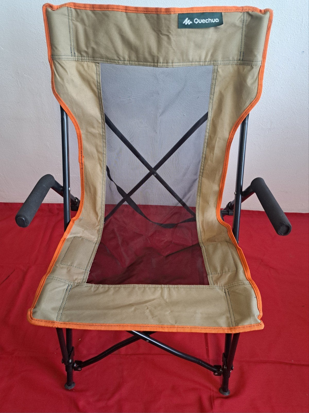Superstevige Quechua campingstoel met armleuningen Comfort, Ophalen of Verzenden, Zo goed als nieuw, Campingstoel