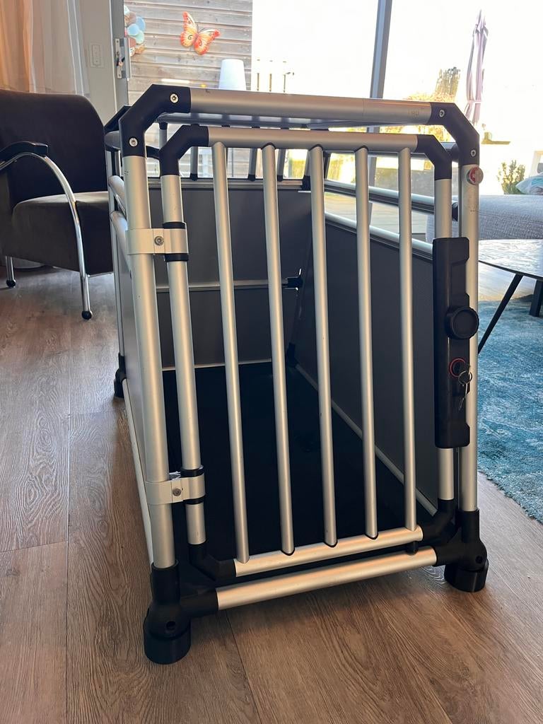 4pets ProLine hondenbench L auto TÜV SÜD zeer veilig!, Dieren en Toebehoren, Hondenhokken, Ophalen, Gebruikt, 65 tot 100 cm, Hondenhok