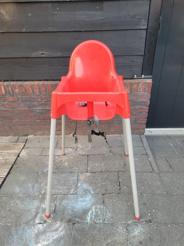 Ikea rode kinderstoel met gordel en stoelverkleiner, Ophalen, Gebruikt, Overige typen, Gordel(s)