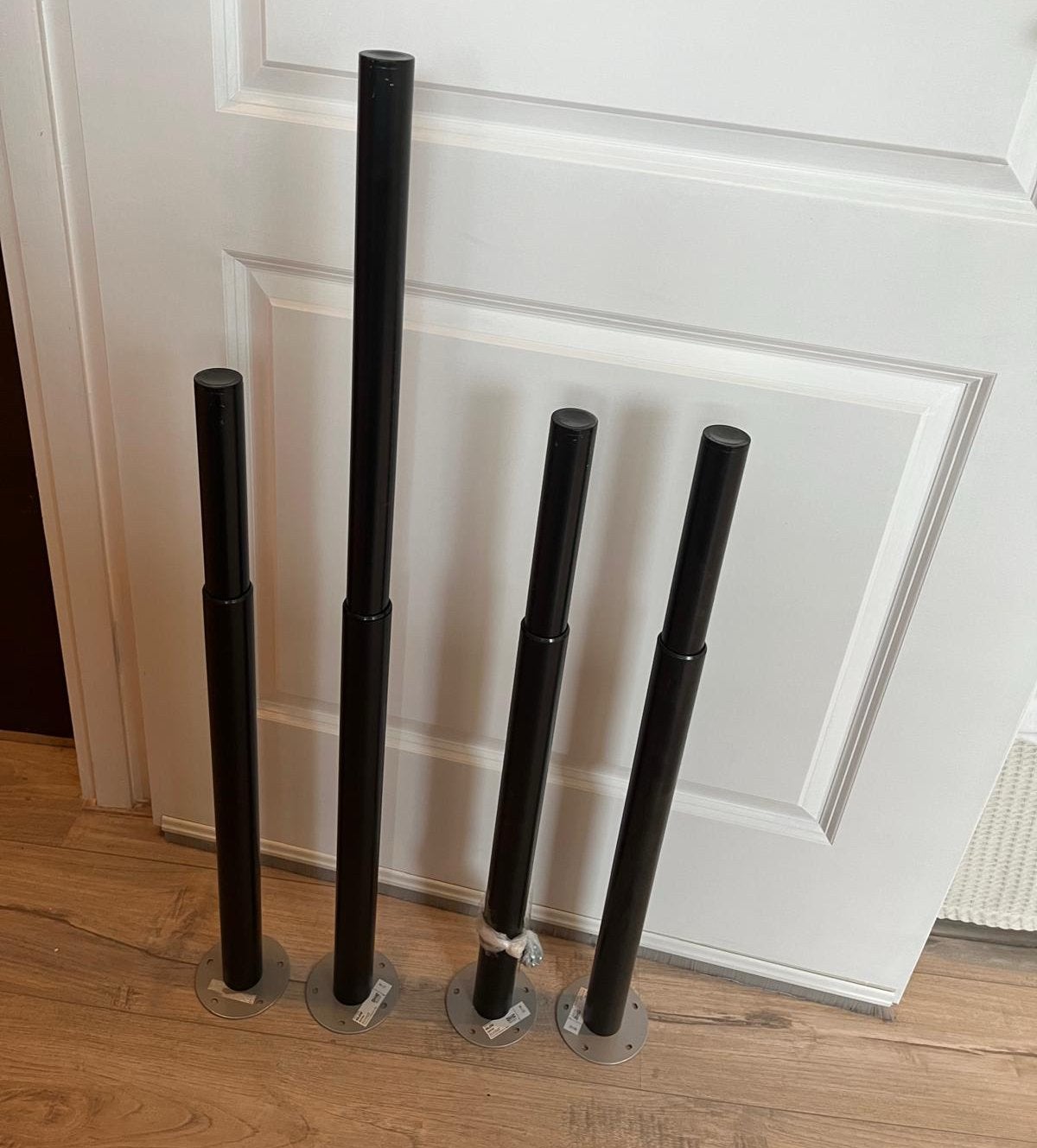 4x IKEA OLOV verstelbare tafelpoten zwart | 60–90 cm, Ophalen, Rond, 50 tot 100 cm, Zo goed als nieuw