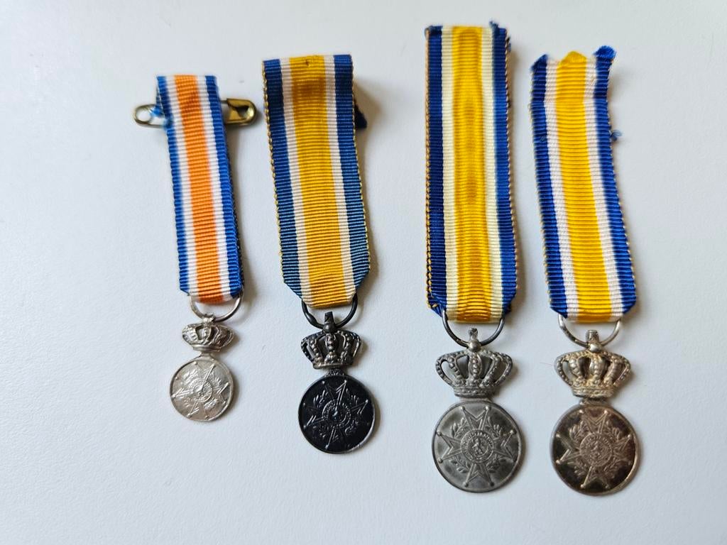Mini ON medaille zilver TYPE ZIJ 9, 11 en 13 mm, Ophalen of Verzenden, Landmacht, Lintje, Medaille of Wings