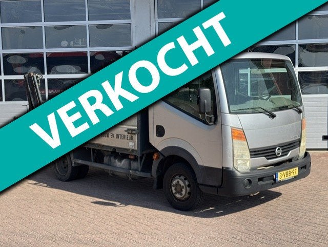 Nissan Cabstar E 130.35 2.5 dCi 290 - Crane - Trekhaak - 3p., Auto's, Euro 5, Gebruikt, 4 cilinders, Elektrische ramen