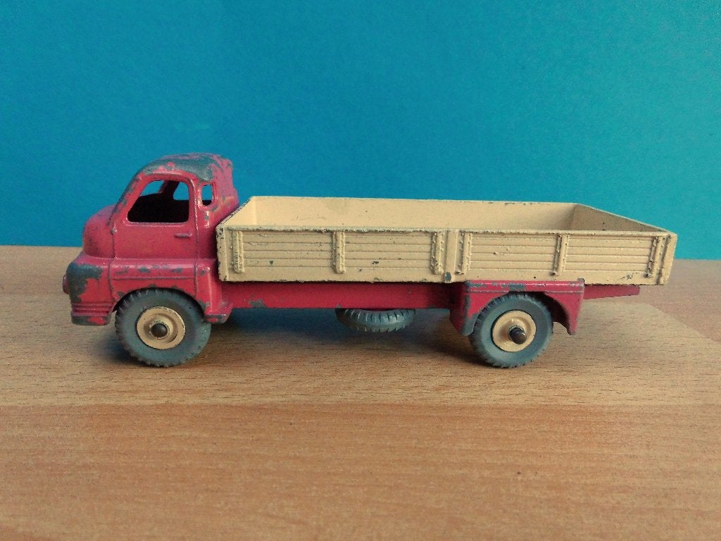 Dinky Toys # 522 Big Bedford vrachtwagen vreemde kleuren, Ophalen of Verzenden, Gebruikt, Bus of Vrachtwagen, Dinky Toys